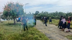 Satgas Yonif 123/Rajawali Laksanakan Karya Bhakti di Kampung Amazu, Perkuat Kemanunggalan dengan Masyarakat