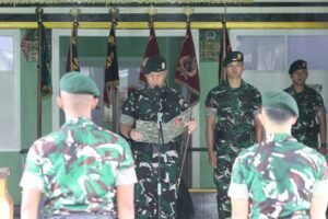 Danyonif 515 UTY/9/2 Kostrad Pimpin Tradisi Penerimaan Prajurit Baru